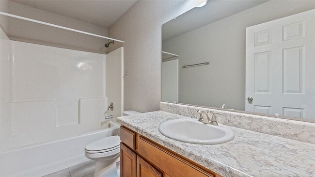 Building Photo - 4600 W Colfax Loop