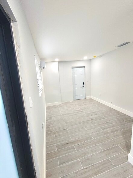 Full Room View - 141 NE 183rd Ter