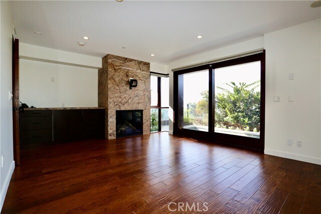 Building Photo - 2753 Solana Way