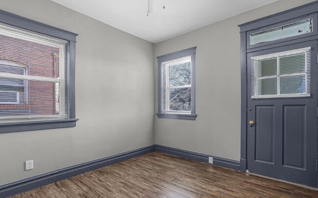 Building Photo - 4040 Shreve Ave