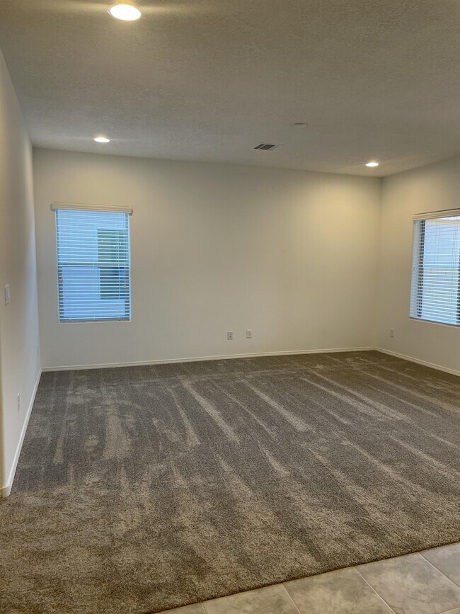 Building Photo - 163 Prism Ave SW