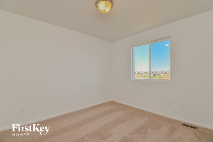 Building Photo - 10706 Luneth Dr