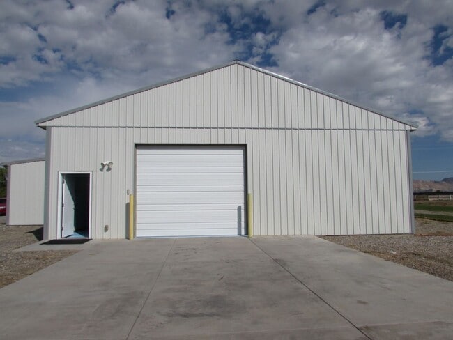 Building Photo - 3271 C 1/2 Road