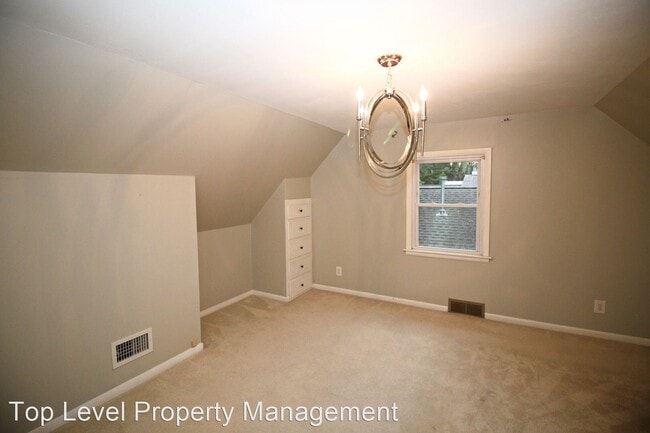Building Photo - 3 br, 1 bath House - 2925 Stevens St