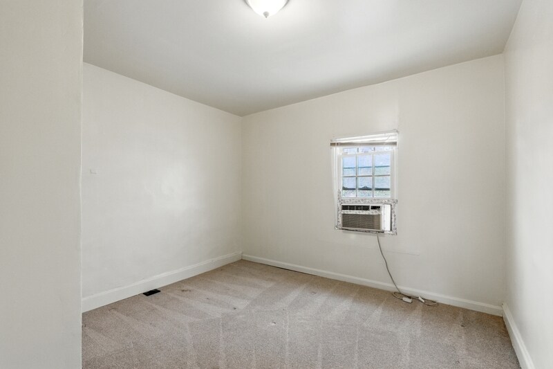 Building Photo - 2657 Lehman St