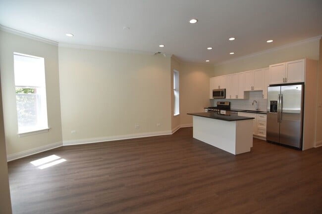 Building Photo - 3538 N Fremont St