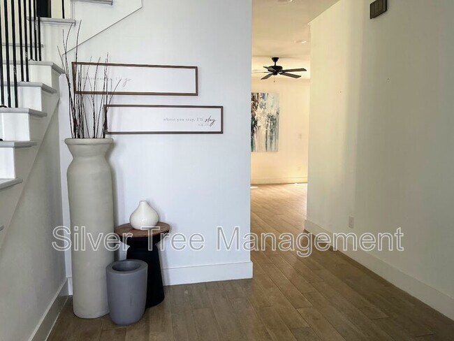 Building Photo - 9073 Quarry Hill Ct