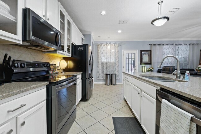 Building Photo - 1515 Wild Fire