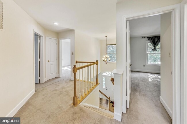 Building Photo - 6104 Cool Spring Terrace S