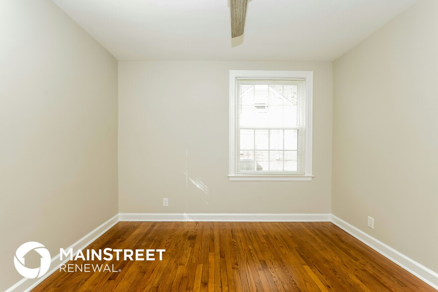 Building Photo - 307 W Due West Ave