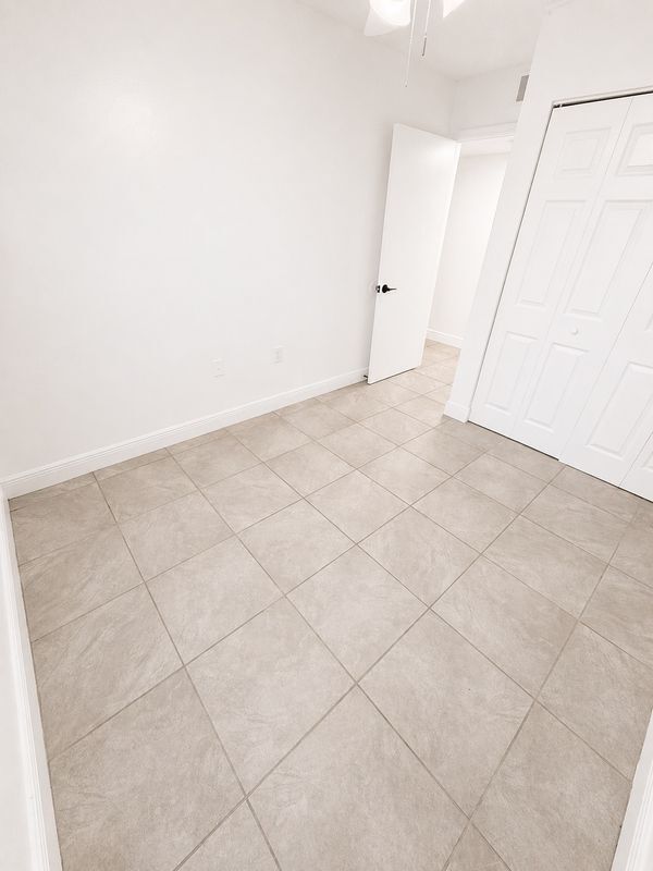 Building Photo - 1187 Bentley Rd