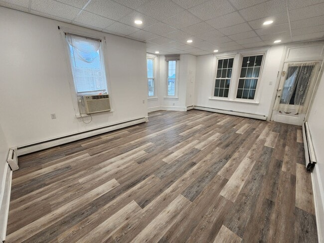 Building Photo - 3876-3878 Lincoln Street