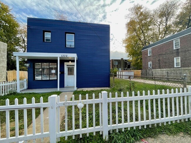 Building Photo - Newly Renovated 2 Bedroom/1 Bathroom Home with Driveway and Double Lot!