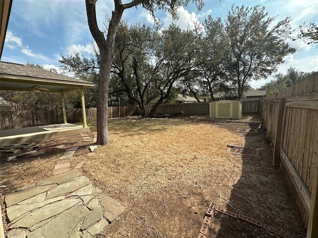 Building Photo - 3309 Blue Ridge Dr