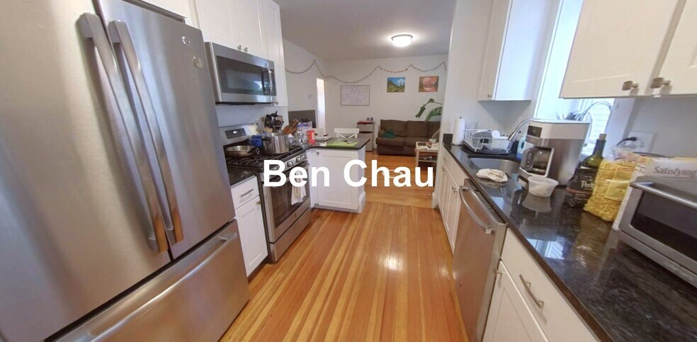 Building Photo - 17 Ashland St