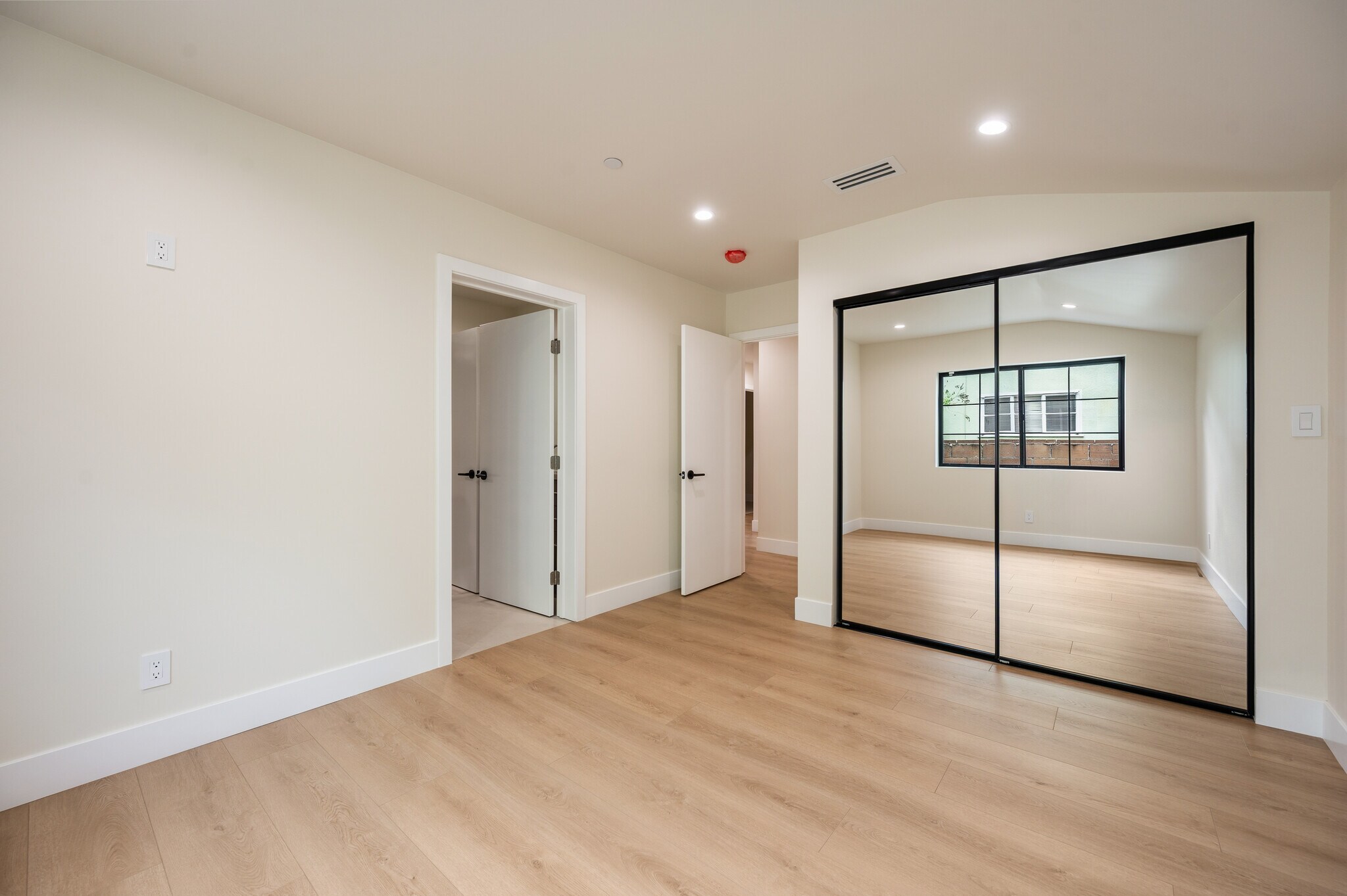 Building Photo - 17106 Gault St