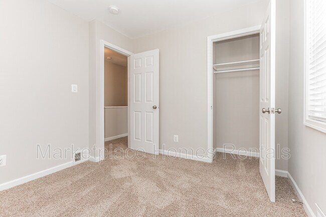 Building Photo - 1559 FORT DUPONT St SE