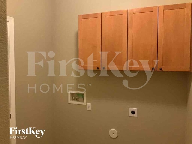 Building Photo - 17424 N 19th Terrace