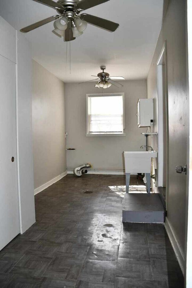 Building Photo - 6945 Delaware St