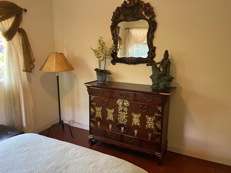 Guest Bedroom - 68-1689 Alana St