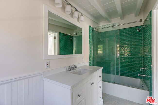 Building Photo - 25408 Malibu Rd