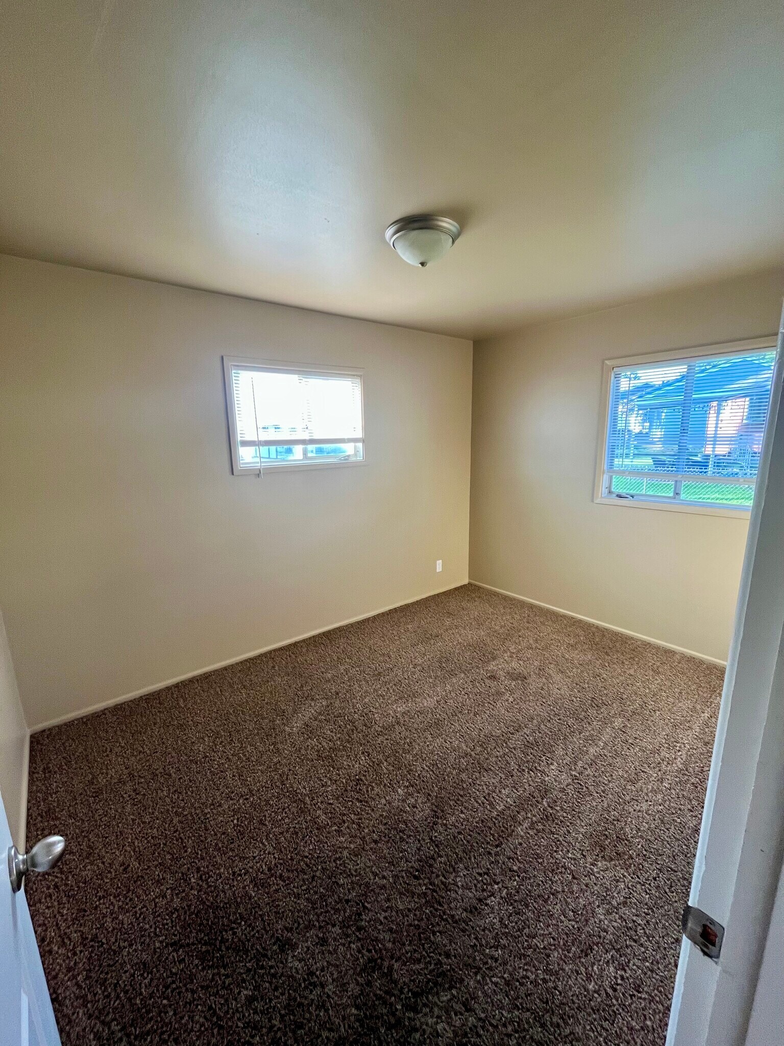 Building Photo - 4676 S 500 W
