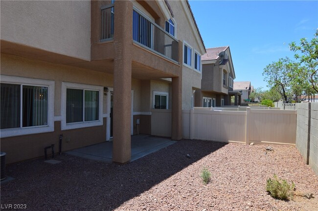Building Photo - 6560 Bucking Horse Ln
