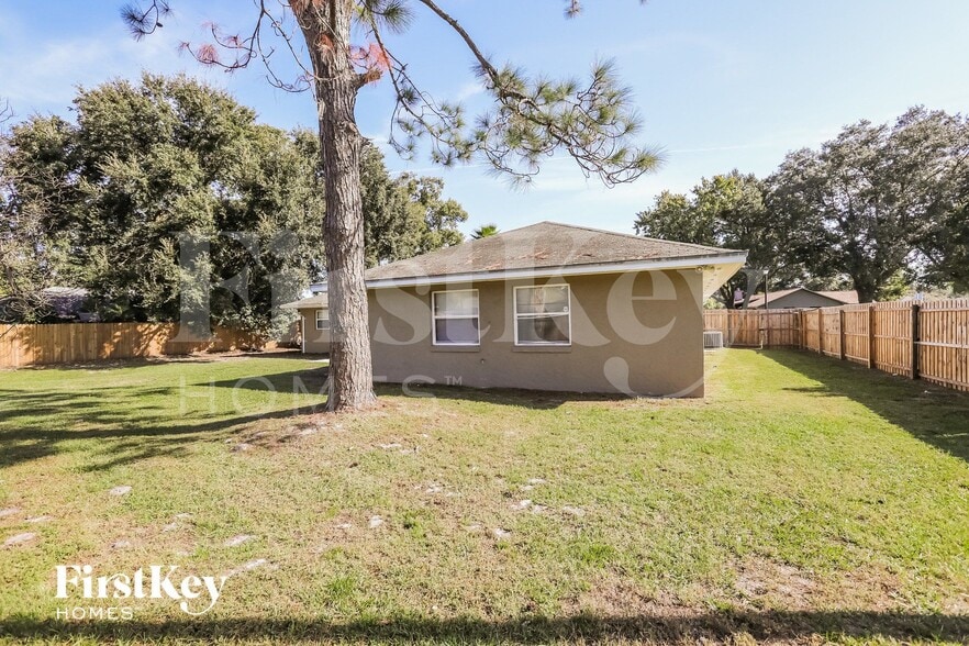 Building Photo - 240 Donegal Ave