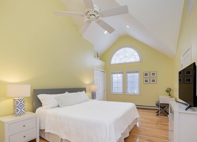 Building Photo - 27 Tanners Neck Ln