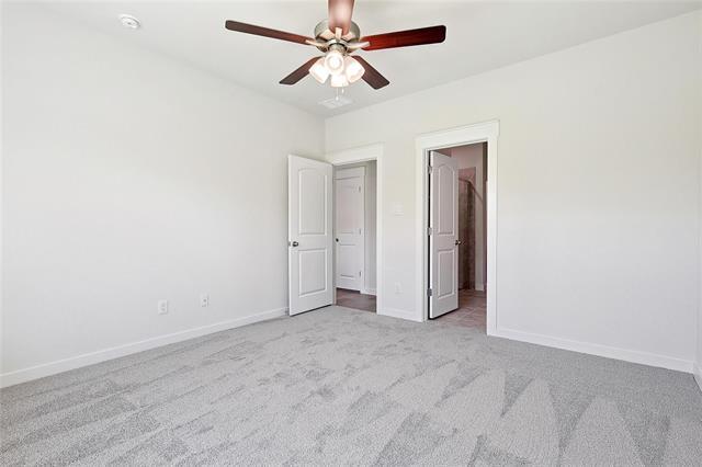 Building Photo - 623 Russell Dr