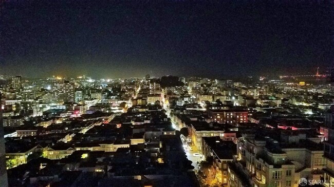 Building Photo - 1250 Jones St