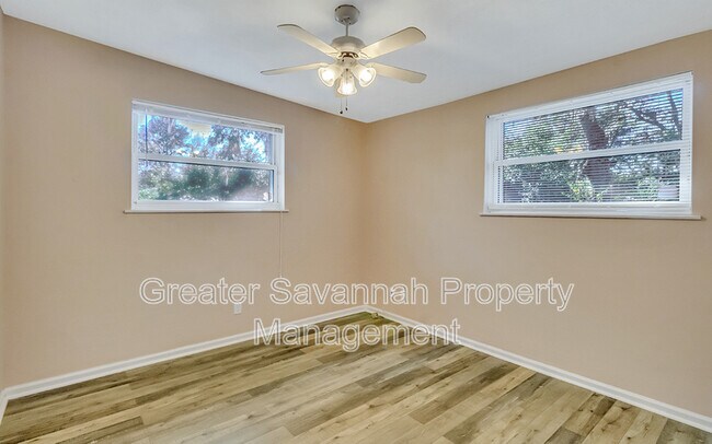 Building Photo - 36 Silverstone Cir