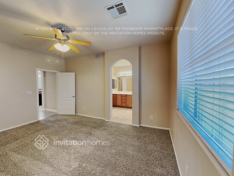 Building Photo - 792 Golden Sedum Dr