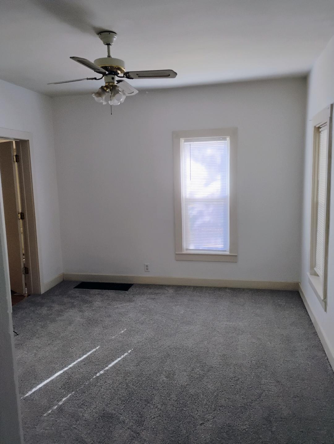 Building Photo - 128 N Cross St