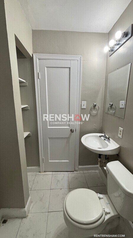 Building Photo - 899 Chatwood St