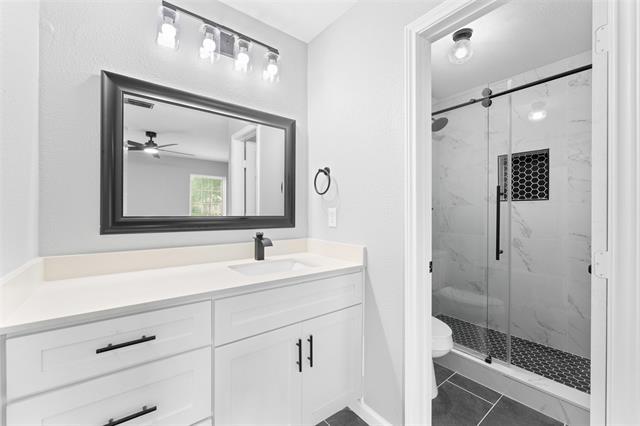 Building Photo - 1137 Via Balboa