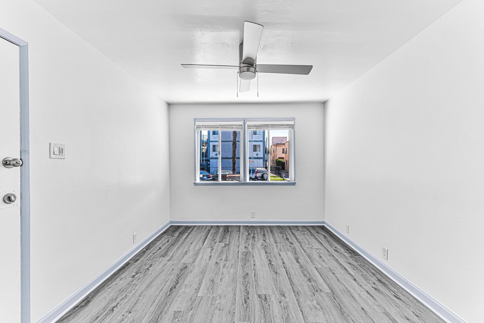 Building Photo - 727 Olive Ave