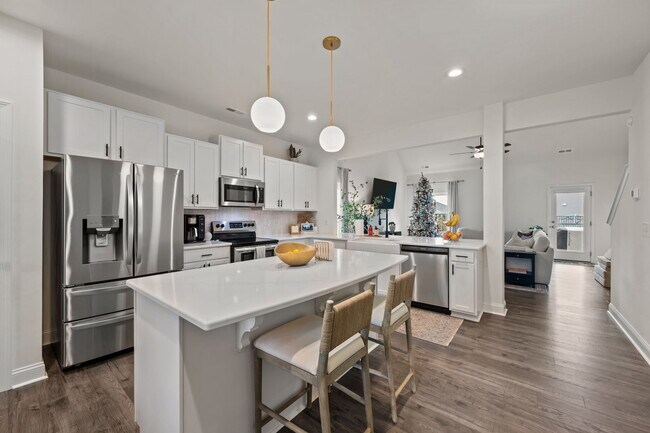 Building Photo - 301 Gander Ct