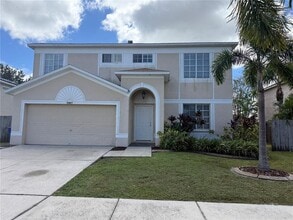 Building Photo - 1327 Flaxwood Ave