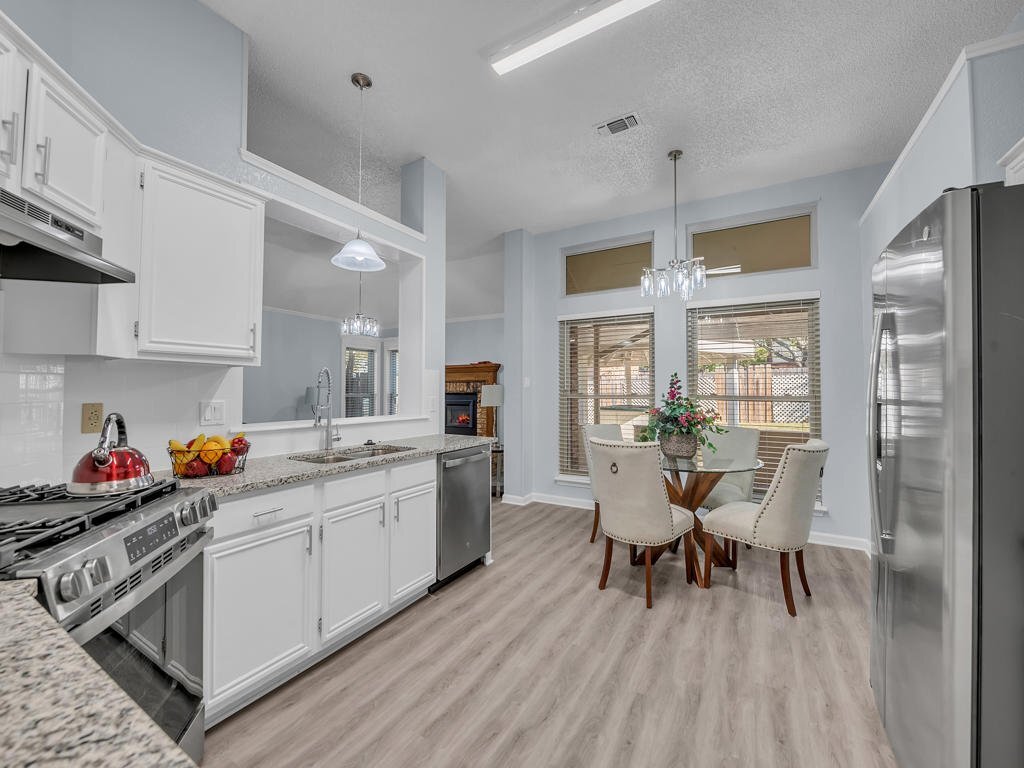 Building Photo - 307 Illinois Dr