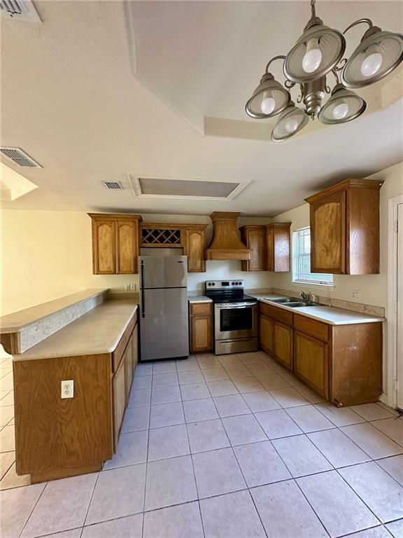 Building Photo - 15 S Dahlia St