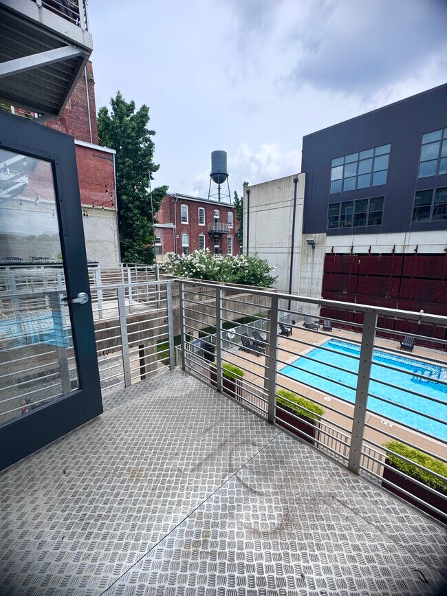 Building Photo - 1350 Rosa L Parks Blvd