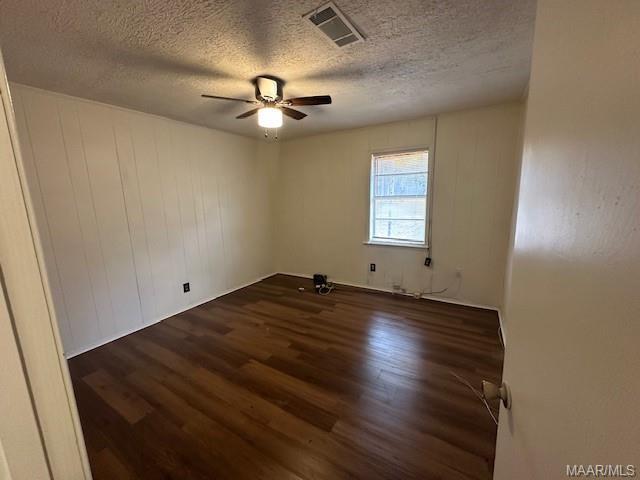 Building Photo - 416 St James Church Loop