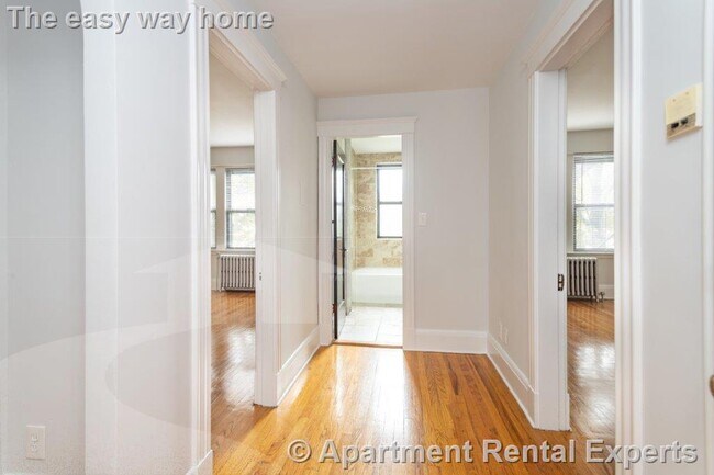 Building Photo - 123 Highland Ave