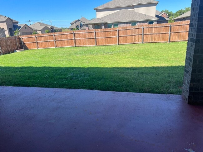 Building Photo - 4  bed 2 bath 2 car in Mustang Schools