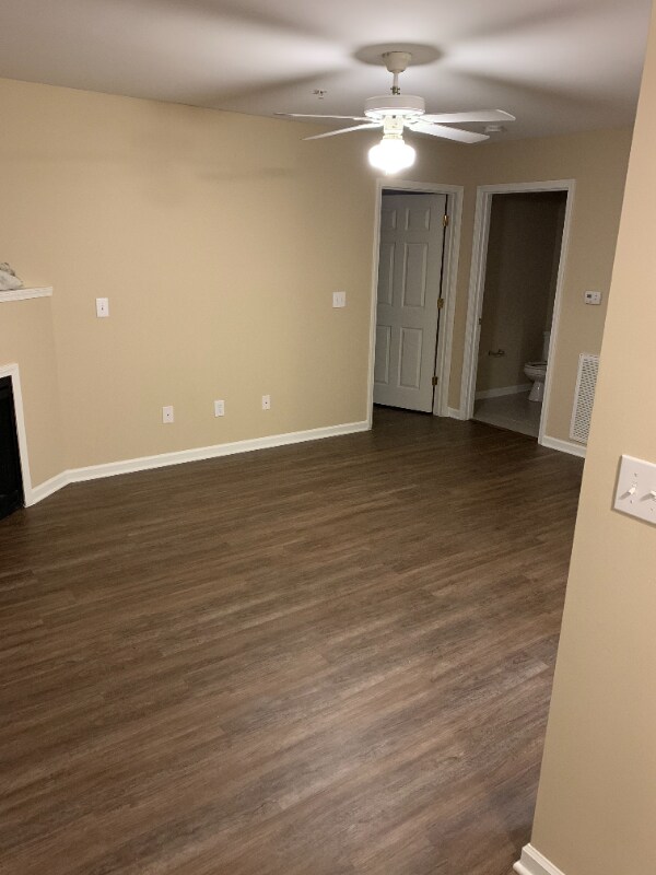 Building Photo - 2501 Huntscroft Ln