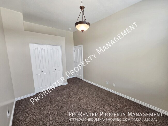 Building Photo - 1911 1485 W