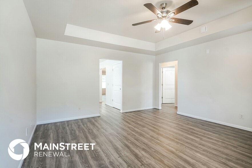 Building Photo - 316 Creek Run Cir