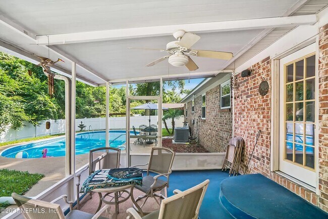 Building Photo - 4872 Lofty Pines Cir W