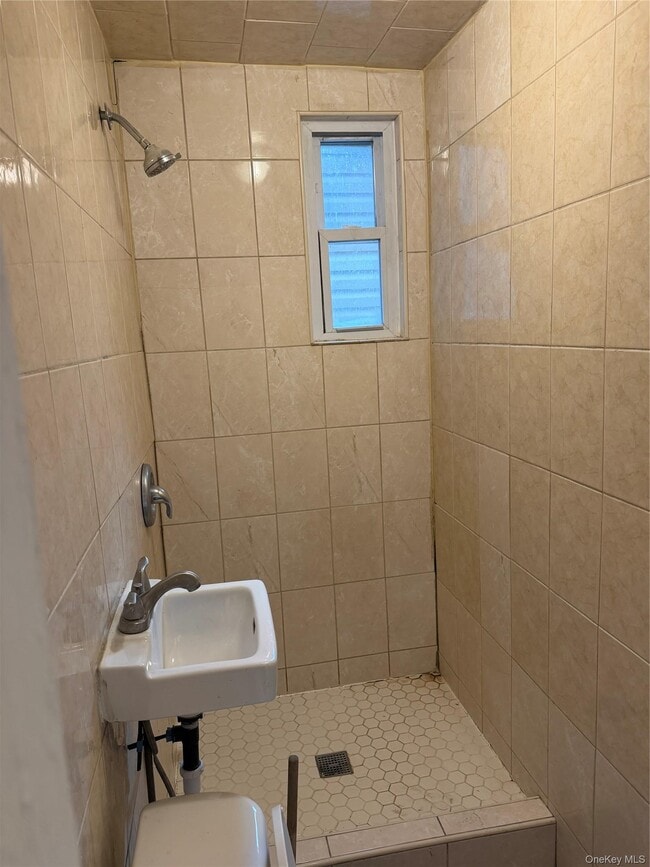 Building Photo - 30-21 37th St